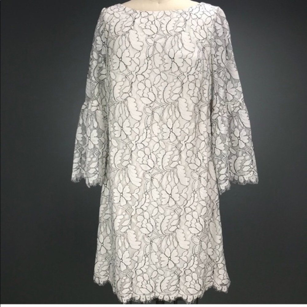 Elija J. Floral lace shift dress with bell sleeves - Picture 2 of 5